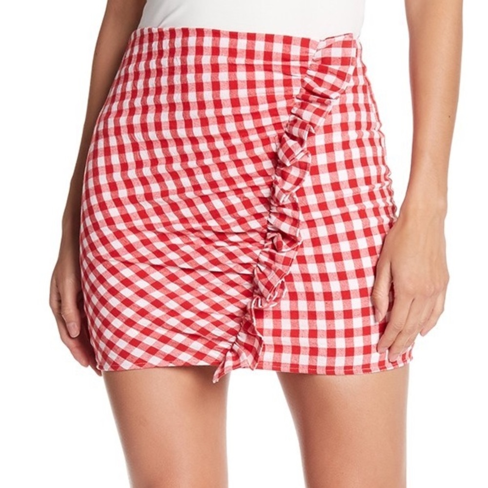 ‼️FINAL CALL‼️  Red/White Plaid Ruffle Front Skirt - Picture 4 of 5
